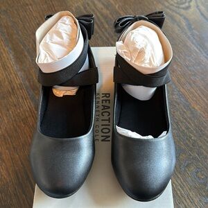 Kenneth Cole reaction girls black dress shoes colors size 1